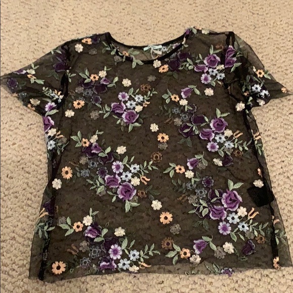 Floral, see thru cropped shirt! - Picture 3 of 4